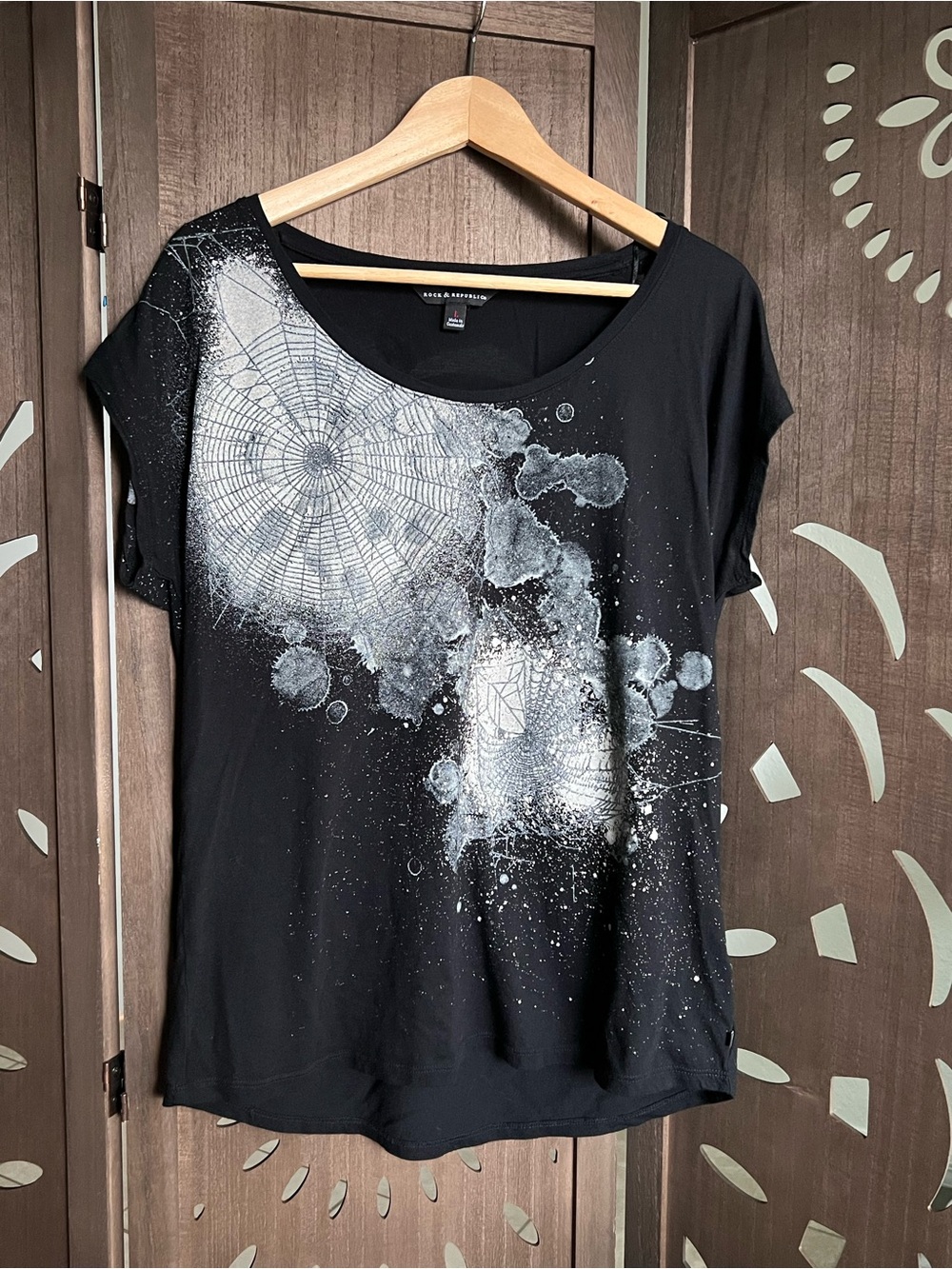 Rock & Republic Halloween black spider web splatter oversized tunic top Size L
